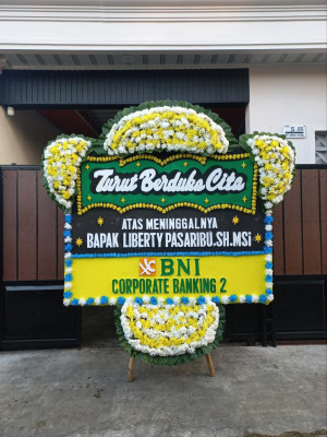 Papan Bunga Duka di Lubai Ulu