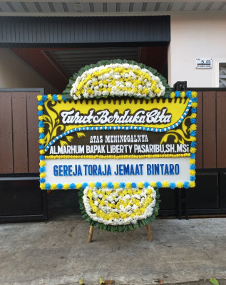 Papan Bunga Duka di Lubai Ulu